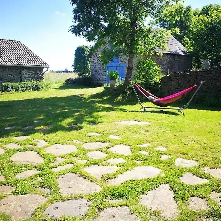 Ferme Traditionnelle Ferienhaus Cussac (Cantal)