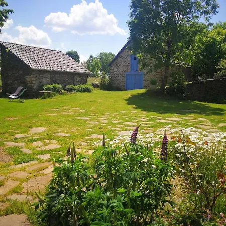 Ferme Traditionnelle * Cussac (Cantal)